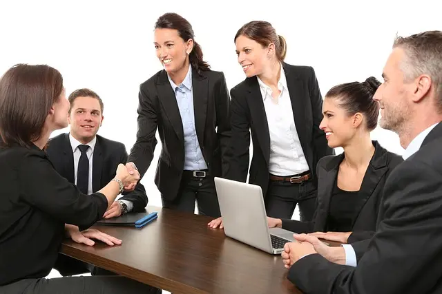 Comment trouver des informations de contact d'une entreprise facilement
