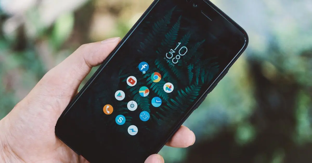 Comparatif des meilleures applications pour trouver des contacts