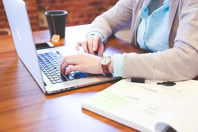 Les tendances actuelles dans la recherche d'informations de contact