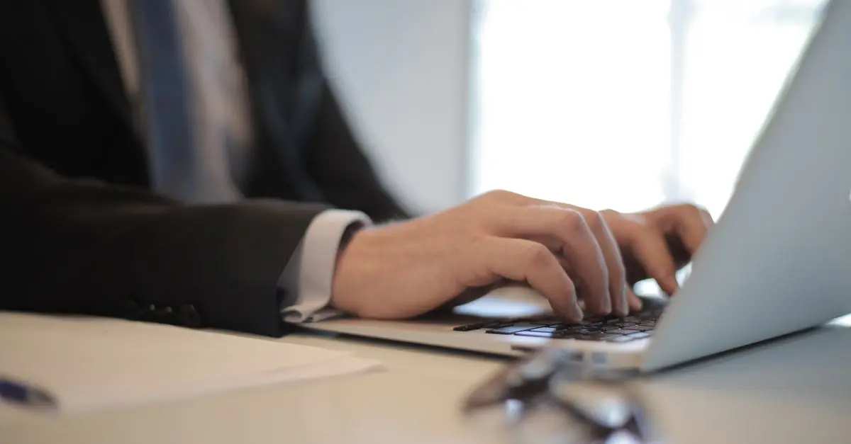 Comment trouver l'adresse e-mail d'un contact rapidement